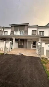 Homestay18@KLIA - Kampong Giching Hilir