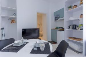 LE MIMONT studio central et calme, séjours en couple ou congrès