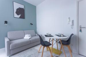 LE MIMONT studio central et calme, séjours en couple ou congrès