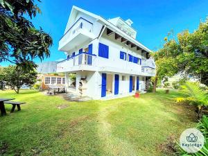 obrázek - F6 - Villa La Thebaïde, classée 3 étoiles - avec vue montagne et jacuzzi - Cilaos