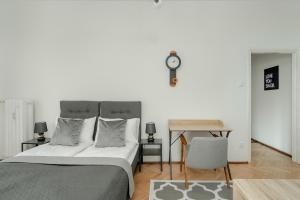 Cosy Studio in the Centre of Poznań with Balcony by Renters