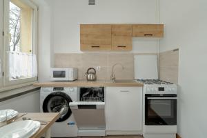 Cosy Studio in the Centre of Poznań with Balcony by Renters