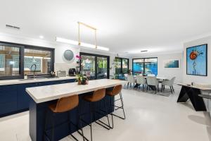 Luxury 5br villa with pool