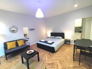 Heart of the City Suites - C