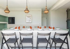 Panoramic views and pool in Villa del Alba