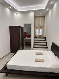 Leonardo Sicilian Casa