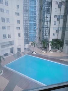 2 Bedrooms Units Forbes Area 5th Avenue BGC Center