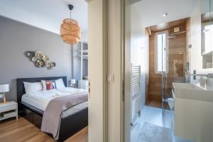 Elegant Getaway Near Iconic Eagles Bridge