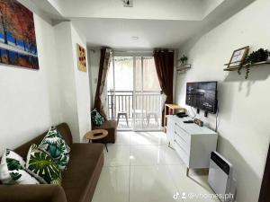 The Burnham Hill Condo by Jobix