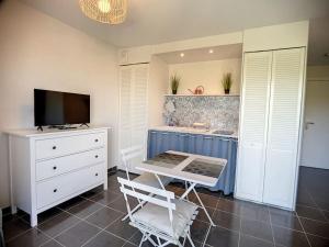 Appartements Studio Villa Serena piscine centre ville : photos des chambres