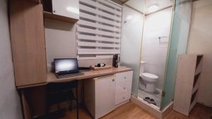 Phòng Giường Đôi Có Phòng Tắm Riêng (Double Room with Private Bathroom)