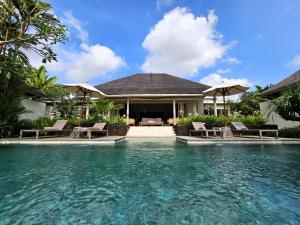 Villa Bodhi Kulture - Huge 5 BR Luxury Villa for families and groups in Canggu - Bali