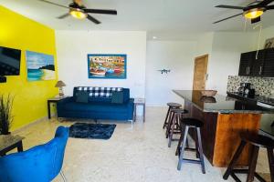 La Fenice Beachfront with King Beds