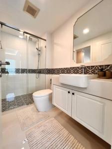 UNFORGETTABLE 1 Bedroom for Rent in Orient Condo