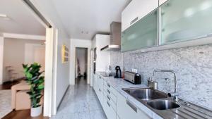 Upscales by LovelyStay - private parking