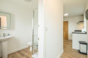 Cosy Two Bedroom Apartment in Excellent Location