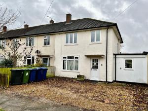 Rest on Super-King Bed under The Starry Night