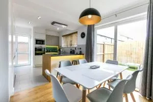 Spacious Modern Garden Family Home - Little Wilbraham