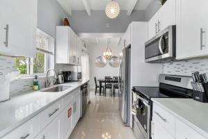 Seashell Walk To The Beach Comfy Beds Firepit Pool