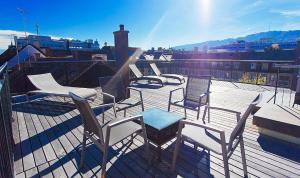 Presidental Suite Apartment by Livingdowntown