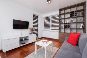 Dworska Modern Apartment in Zabrze by Rent like home