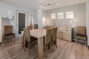 Varzaly 0401 met parking