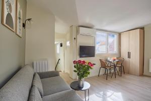 Residence Center of Paris by Studio prestige