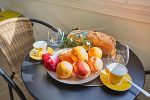 Residence Center of Paris by Studio prestige