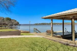 Lee Shore Lake House - Willis