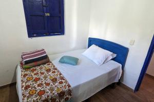El Madrigal Cabin - Adorable 2-bedroom guesthouse