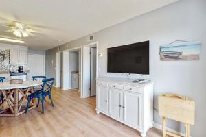 Plantation East #3219