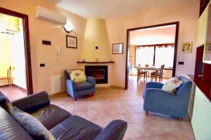 Iss Travel- Casa Pustinu, 2 bedroom-apartment with air conditioning and private garden