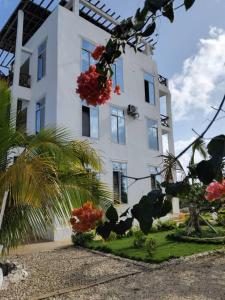 Five Seasons Zanzibar opposite Mnemba island Hotel