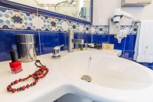 Deluxe Double or Twin Room with Sea View room in Hotel Eros