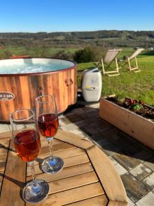 Hiška pod črešnjo