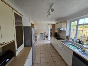 4 Bedroom Home with Parking