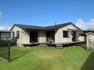 Whangamata Beach Break - Whangamata Holiday Home - Whiritoa
