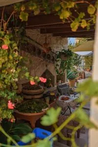 Faith's Stone House - Miliou