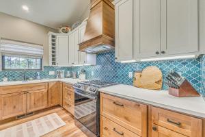 Hike, Golf, Ski and More! Spacious Ruidoso Home