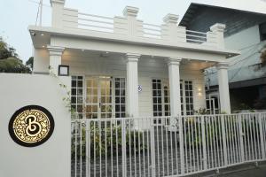 Beach Paradise, Bateen Beach Stay