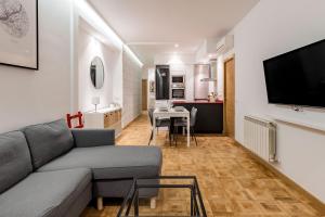 Madrid Embajadores II - Apartamento de 4 dormitorios con Balcón