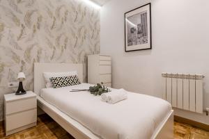 Madrid Embajadores II - Apartamento de 4 dormitorios con Balcón