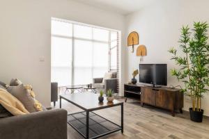 Apartment Pink La marina - Winter by the beach