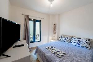 Rhodes Center Apartment