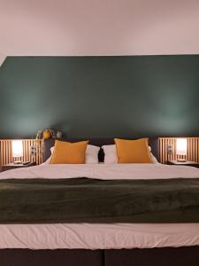 Livora Living - Stilvolles DG-Apartment an der Fußgängerzone - 2 Schlafzimmer