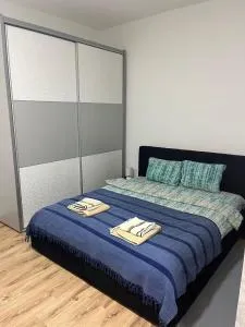 Capital Studio - Mali Mokri Lug