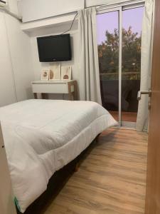 Triplex La plata para 6 personas con cochera y parrila