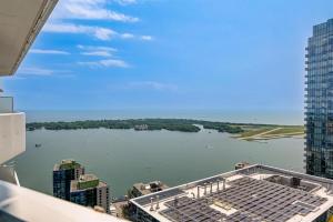 Presidential Suite Heart of Downtown with Stunning View