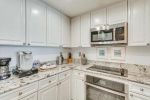 Exquisite Island Condo Resort Perks and Views!