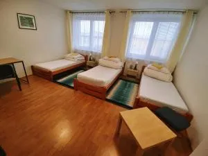 PIANO STUDIO - 韦伯夫